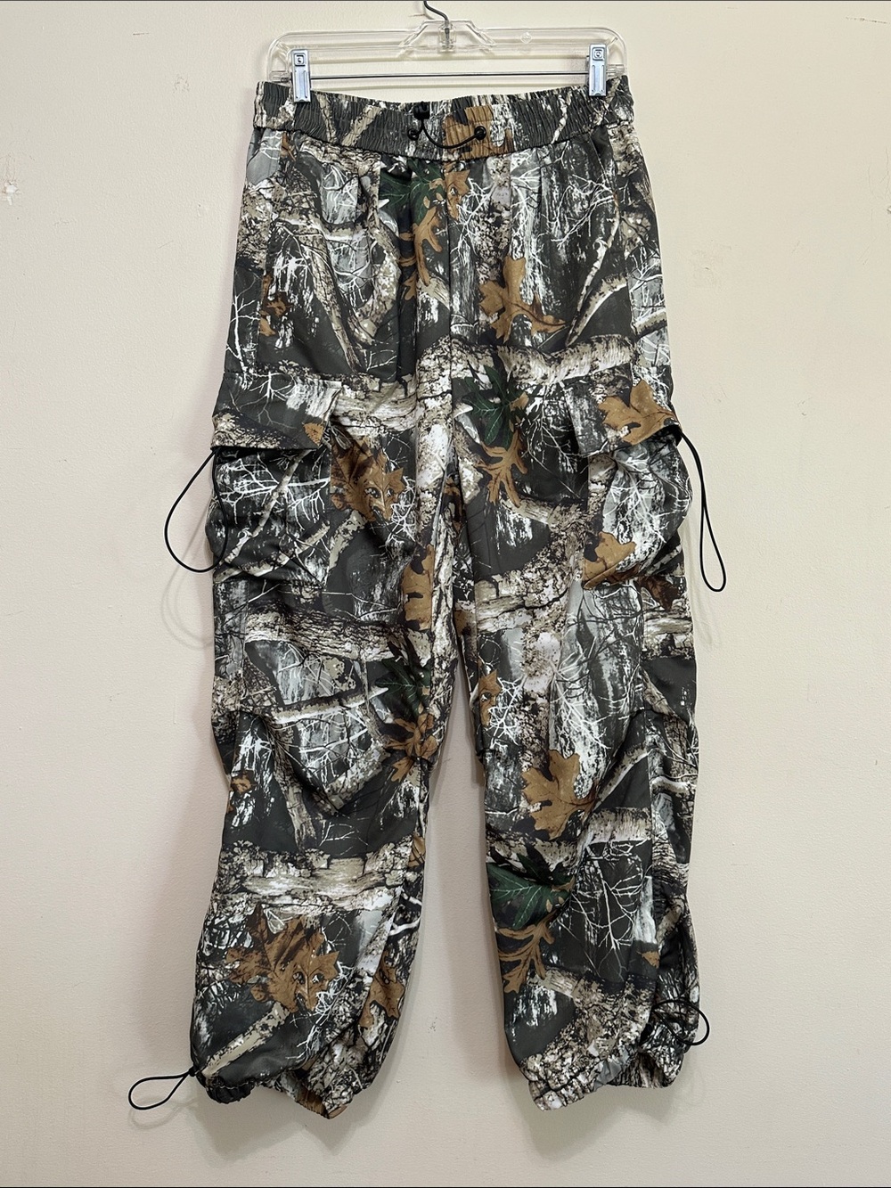 Men's Camouflage Cargo Pants in Green/Brown Camo